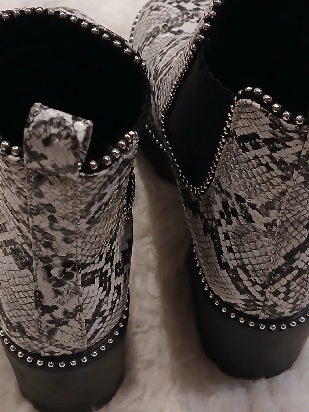 Snake-Print Platform Chelsea Boots - White/Black Size 6 Women's